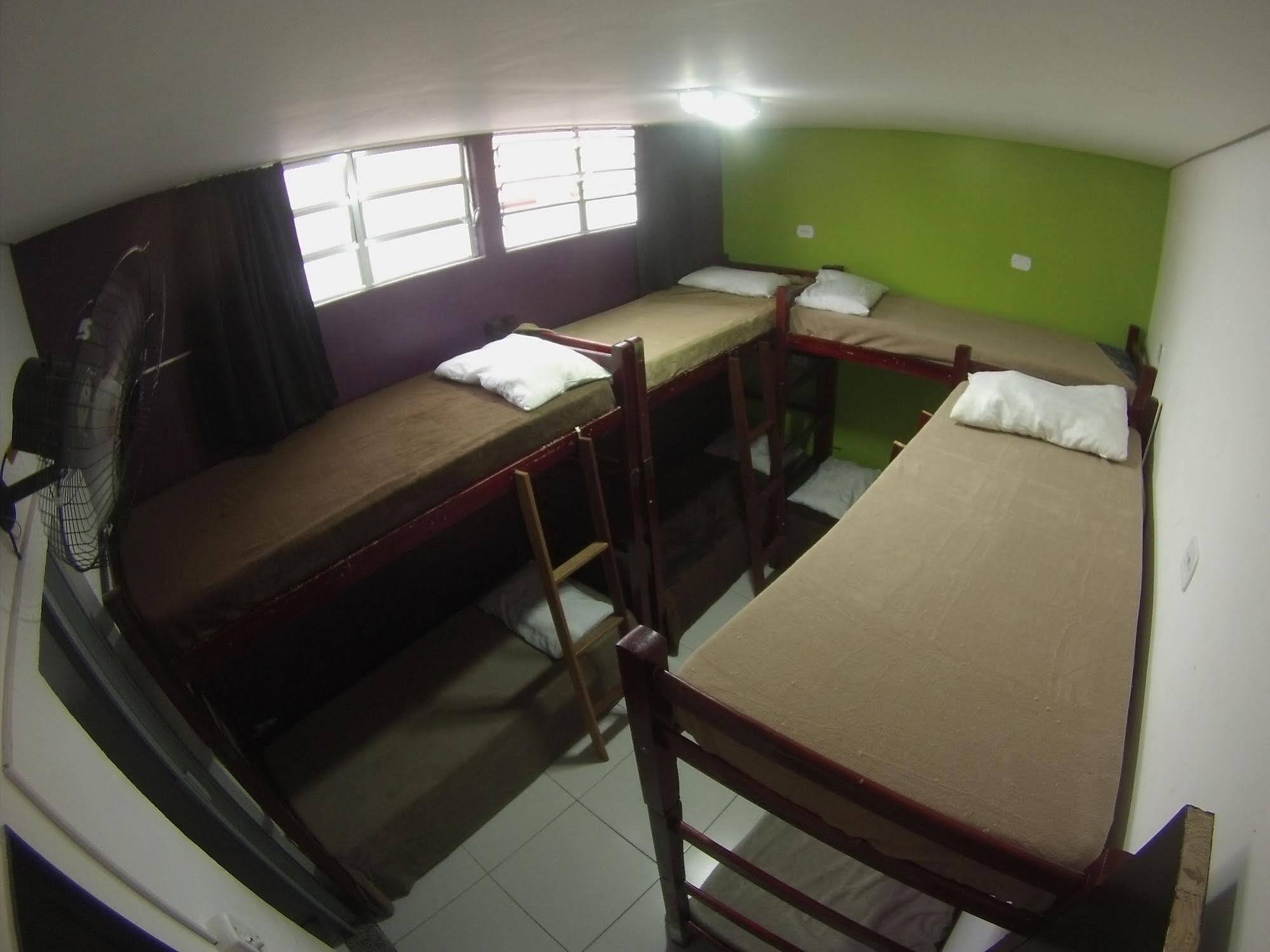 Green Grass Hostel เซาเปาโล ภายนอก รูปภาพ