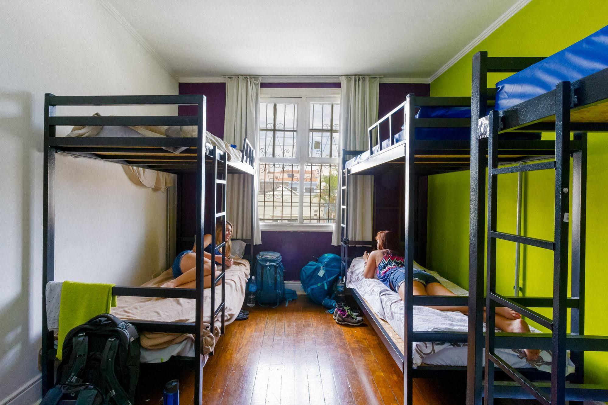 Green Grass Hostel เซาเปาโล ภายนอก รูปภาพ