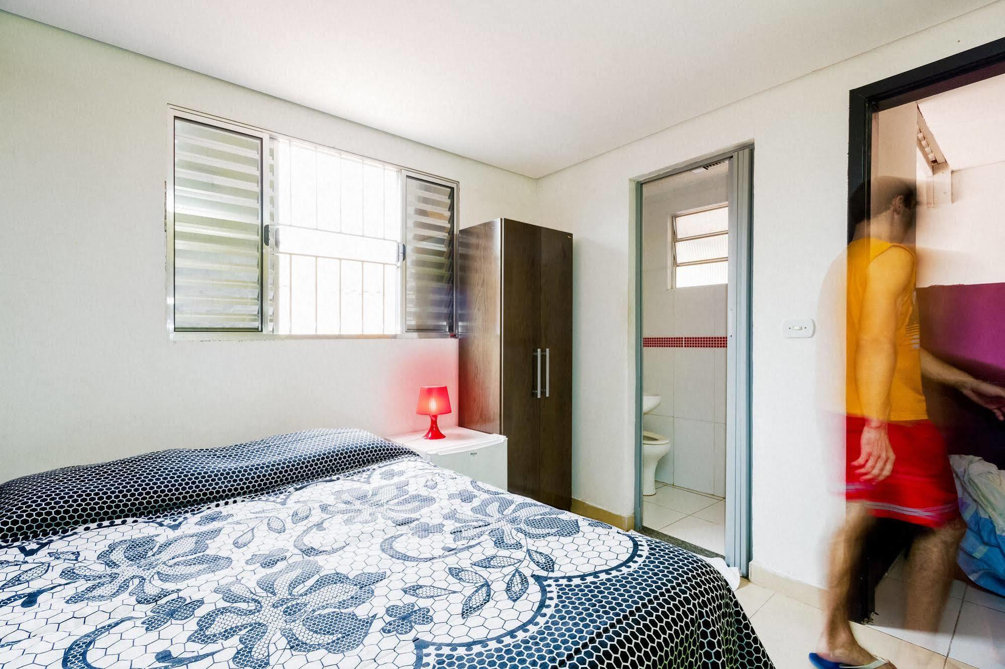 Green Grass Hostel เซาเปาโล ภายนอก รูปภาพ