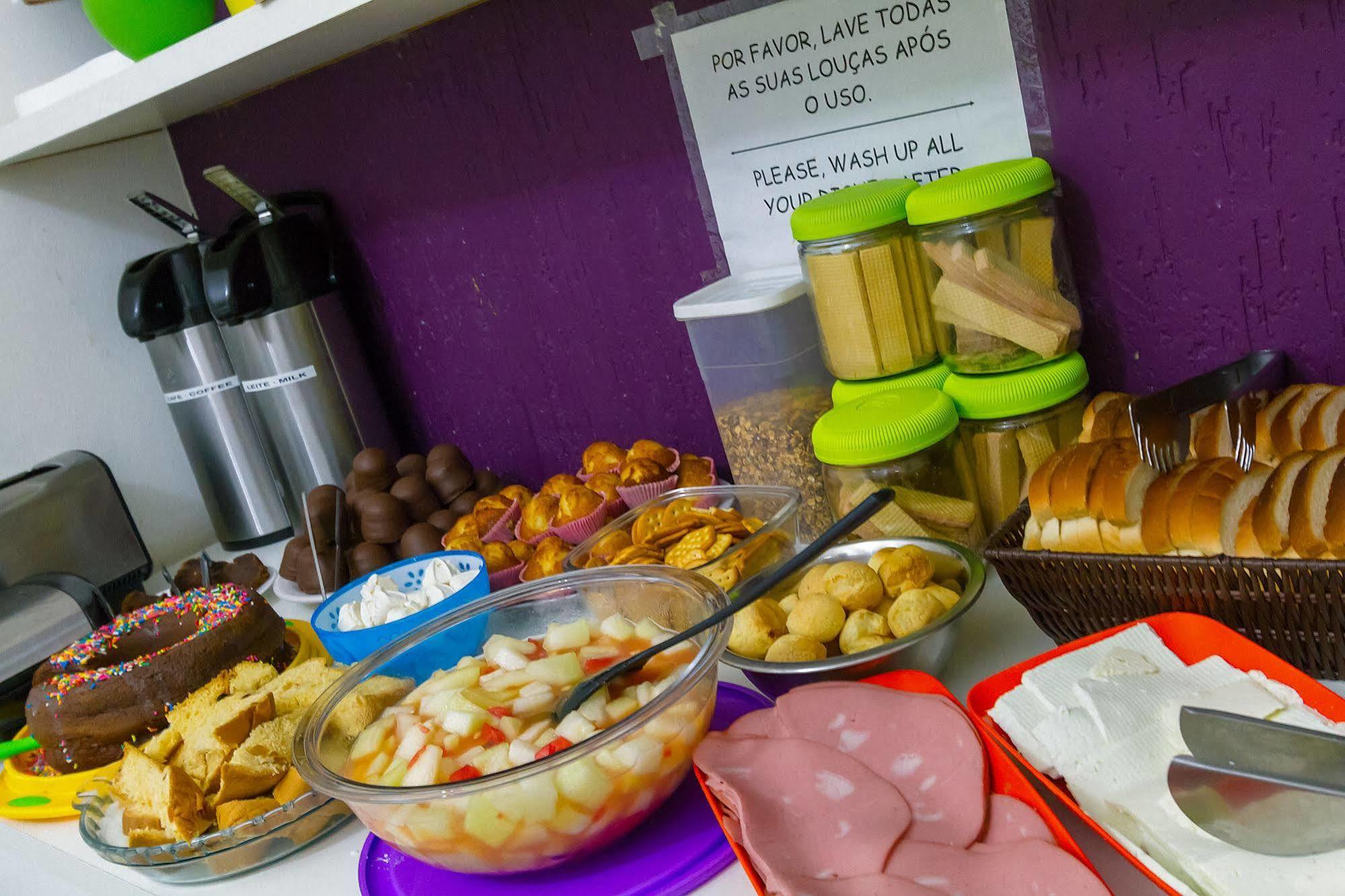 Green Grass Hostel เซาเปาโล ภายนอก รูปภาพ